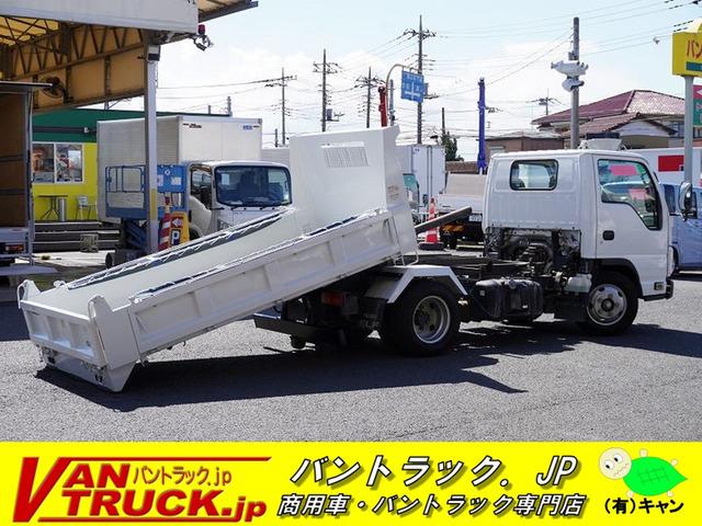 当店の在庫をご覧き有難うございます。当社はバン・トラックの専門店です。専門知識を活かし、丁寧な...