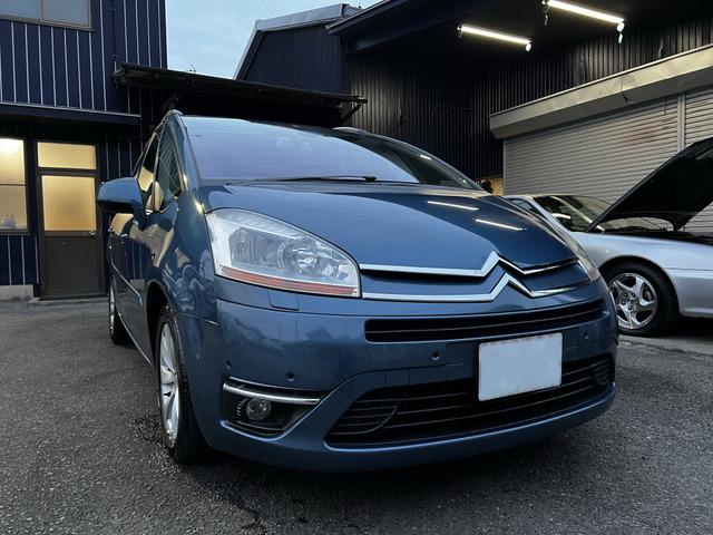 シトロエンの7人乗りMPV「C4 ピカソ(Picasso)」が入庫いたしました。