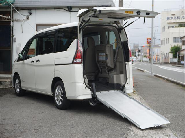 福祉車両チェアキャブスロープ車いす1名2列目電動固定電動ウィンチ仕様ウィンチリモコン付き