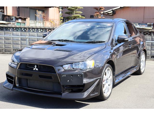 この度は弊社のお車をご覧頂き誠に有難う御座います♪ご不明な事が御座いましたらお気軽にお問合せ下さい☆