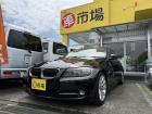 屋根付き車庫保管車で、とても綺麗です。