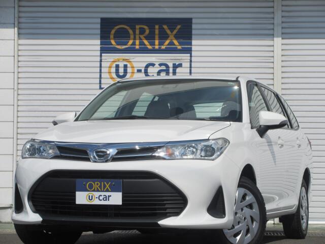 令和4年4月登録の4WD・白のカローラフィールダーが入庫致しました。お気軽にお問い合わせください♪