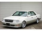 15クラウンのカスタム車輛になります!ワンオーナーのノーマル車輛を仕入れ自社製作しました!!