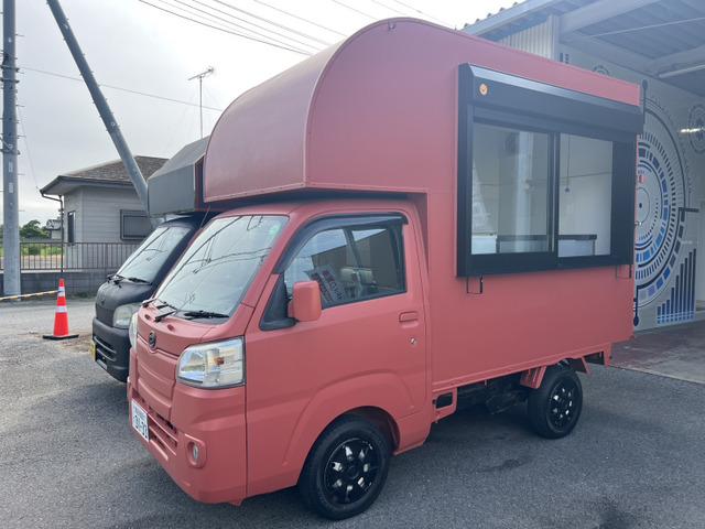 8ナンバー取得の為、車検証の初年度登録はR6年になっています。H29年式車両