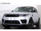 レンジローバーの誕生50周年を記念して限定車 です。専用の外装カラーに加えて各部がブラックアウ...