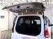 『1台』のお車に対して、3名体制で日々議論を重ね仕入れを行っております。